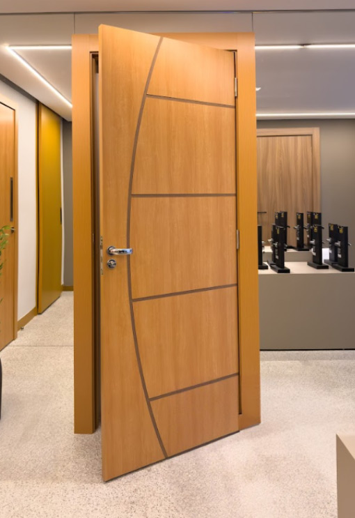 Porta Frisada Mogno Belíssima 6 Randa