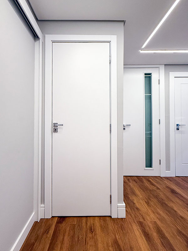 Porta Interna Lisa Revestimento Branco Diamond